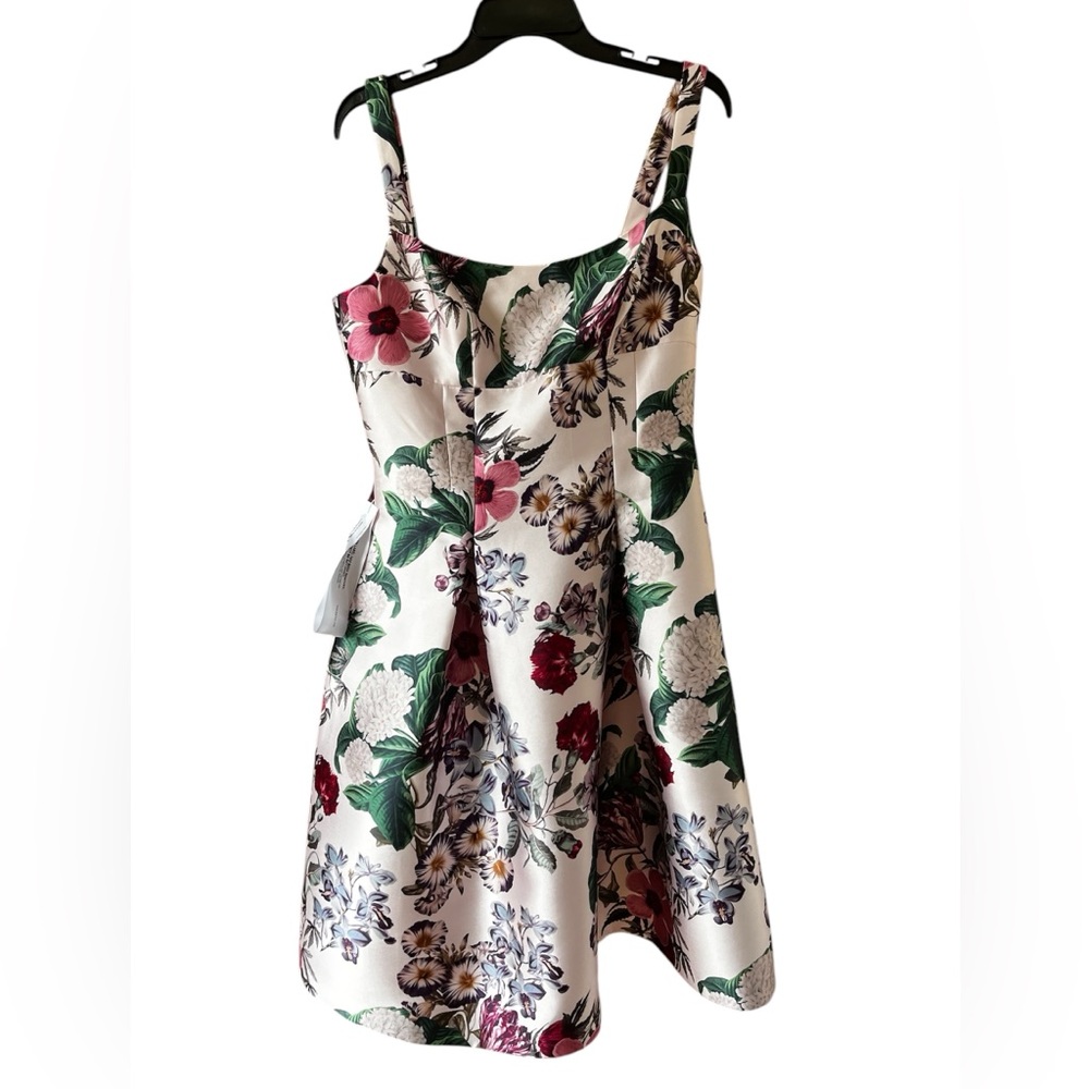 Beautiful Brocade Kay Unger Floral Dress